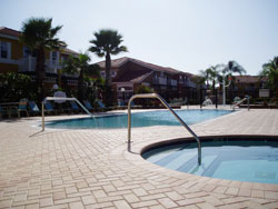 Resort Communal Pool and Spa